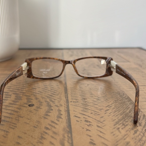 Vera Wang Beryl Ladies +1.50
Readers
48-17-135 - Picture 6 of 10